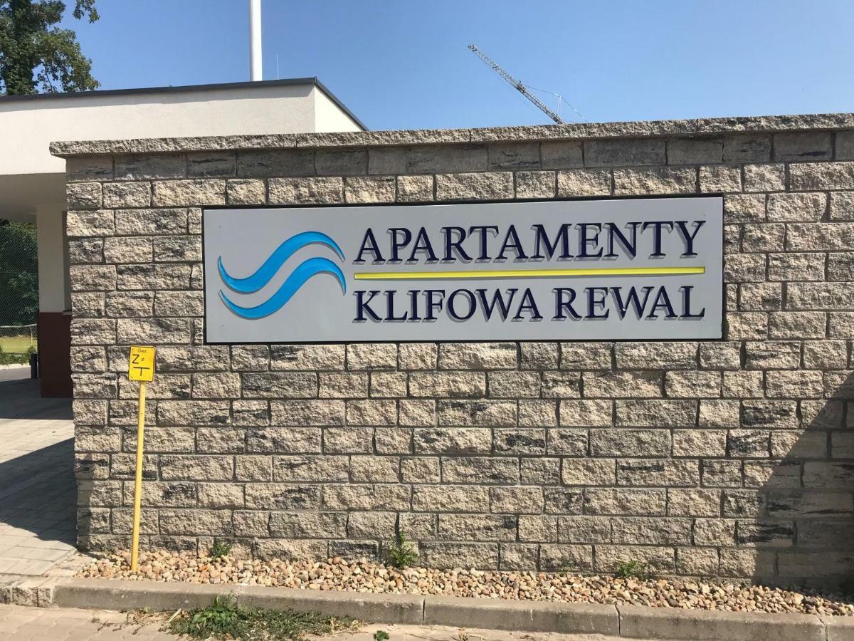 Apartament Bursztyn Klifowa Rewal Exteriör bild
